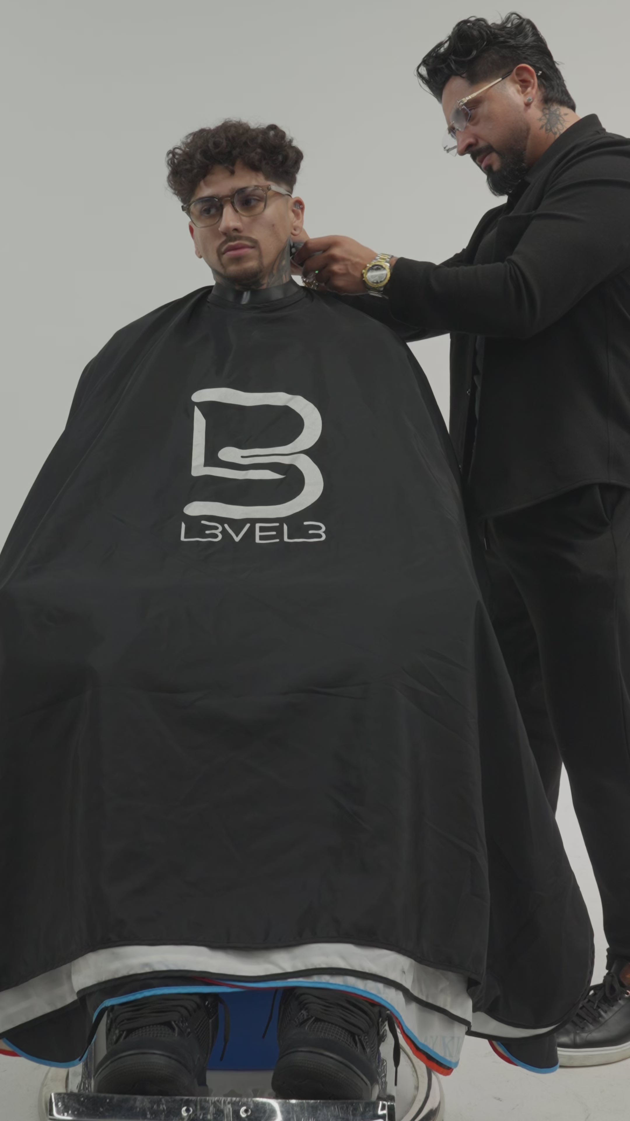 Professional Rubber Neck Cutting Cape